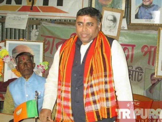 BJP state in-charge Sunil Deodhar arrives in Tripura ahead of ADC poll: BJP boosts up party campaign BJP state in-charge Sunil Deodhar arrives in Tripura ahead of ADC poll: BJP boosts up party campaign
